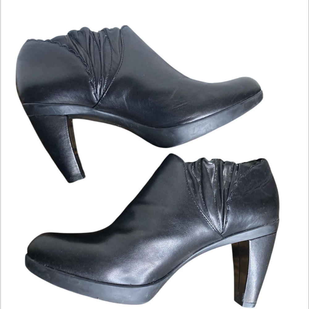 Umberto Raffini Italian Black Leather relaxed fit Chelsea boots 8